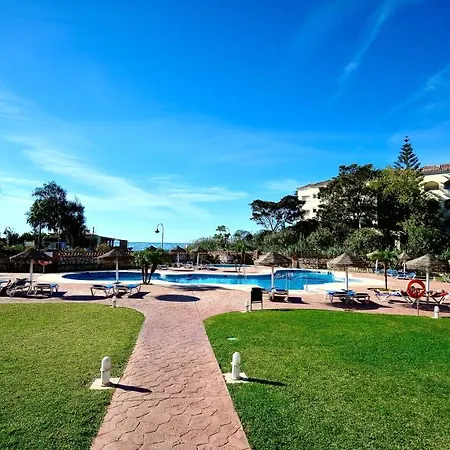 Apartment At Club Playa Real *